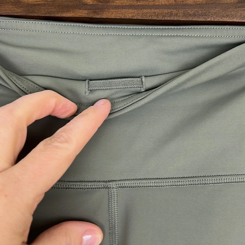 LULULEMON Fast & Free Crop II Nulux 19” Dark Olive 6 - Picture 12 of 13